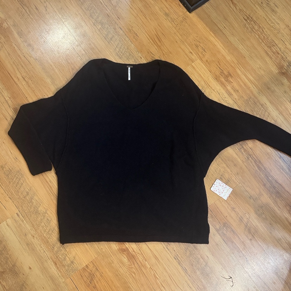 Free People Sweater Deep V-Neck Open Arm Black Sz XS NWT